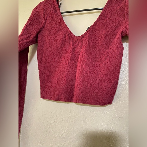 Forever 21 Burgundy Long Sleeve Deep V-Neck Crop Top - Picture 2 of 5